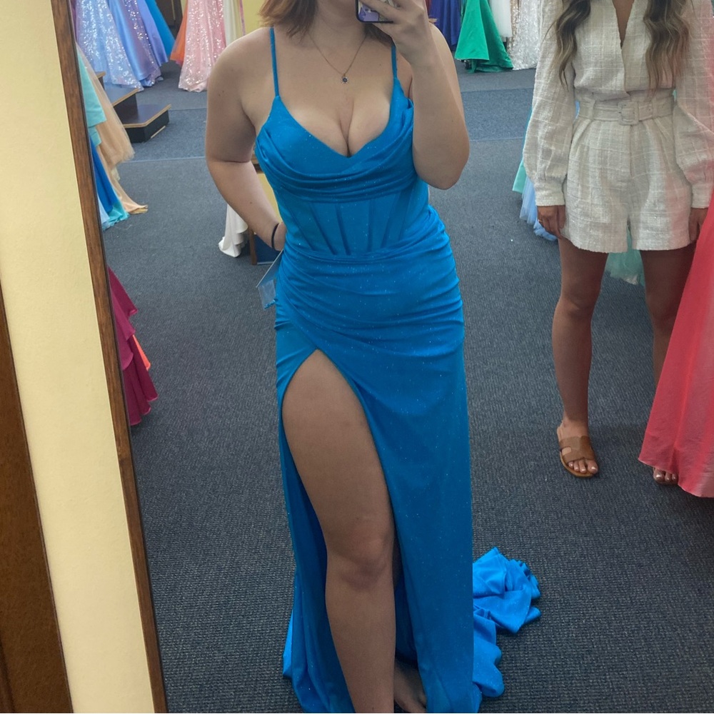 Ocean blue prom dress size 2 open to negations